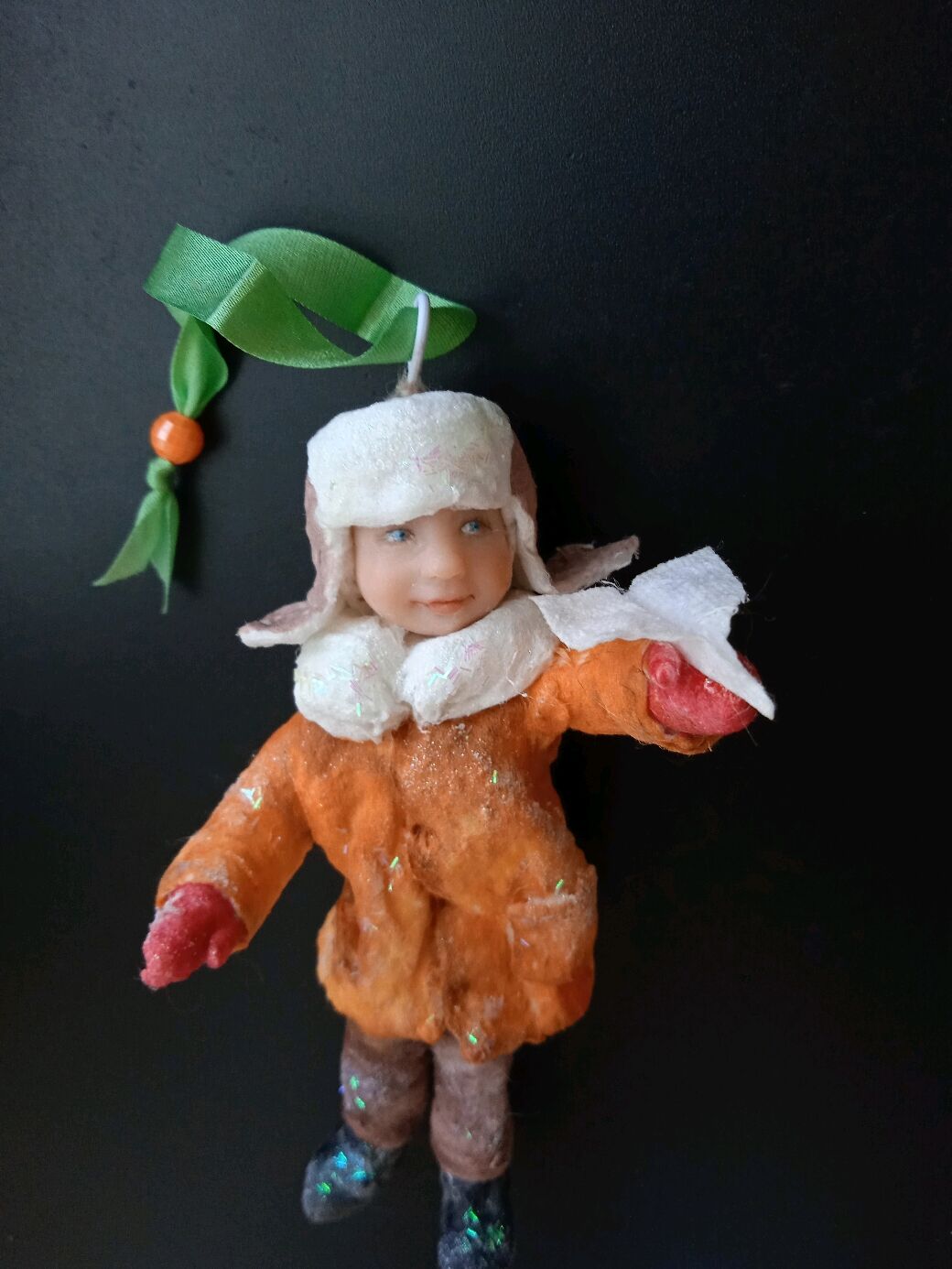 Елочная игрушка летчик