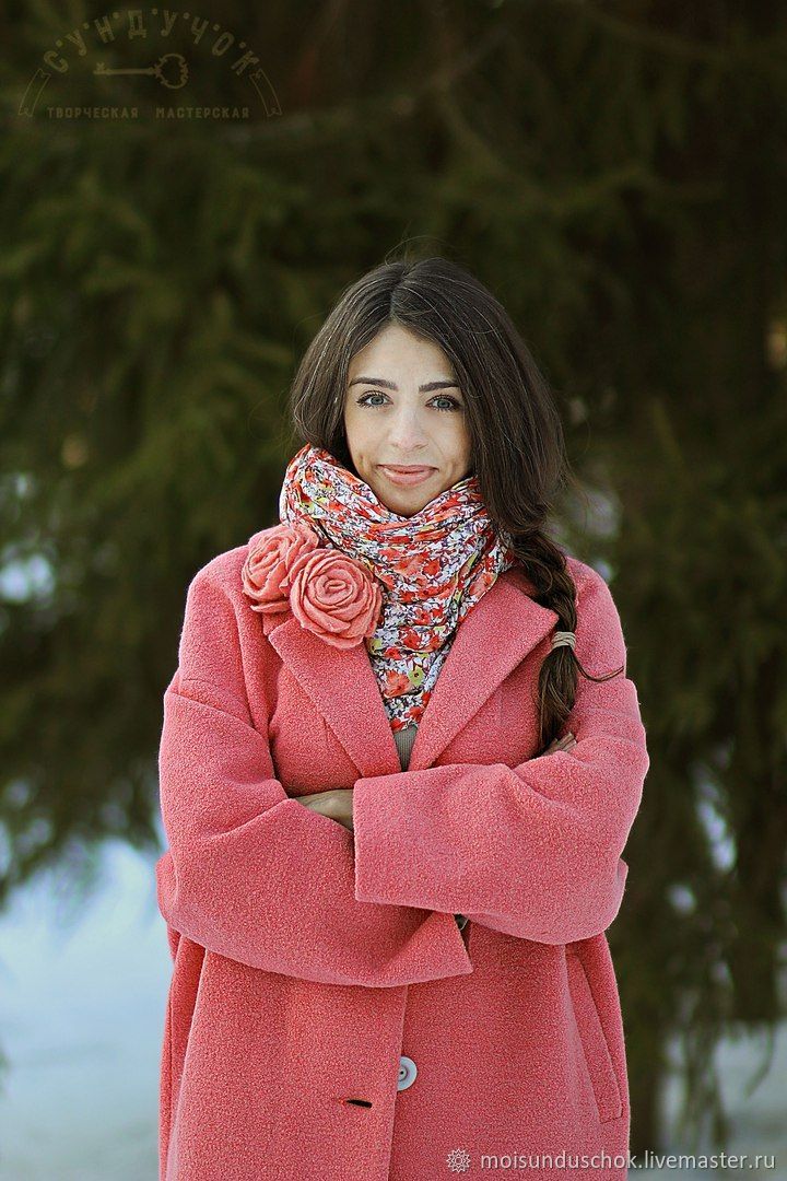 Какой шарф подобрать к розовому пальто