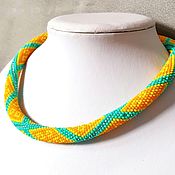 Lariat crocheted necklace of beads 