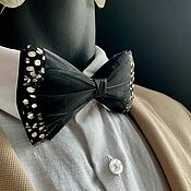 Bow tie with pheasant feathers