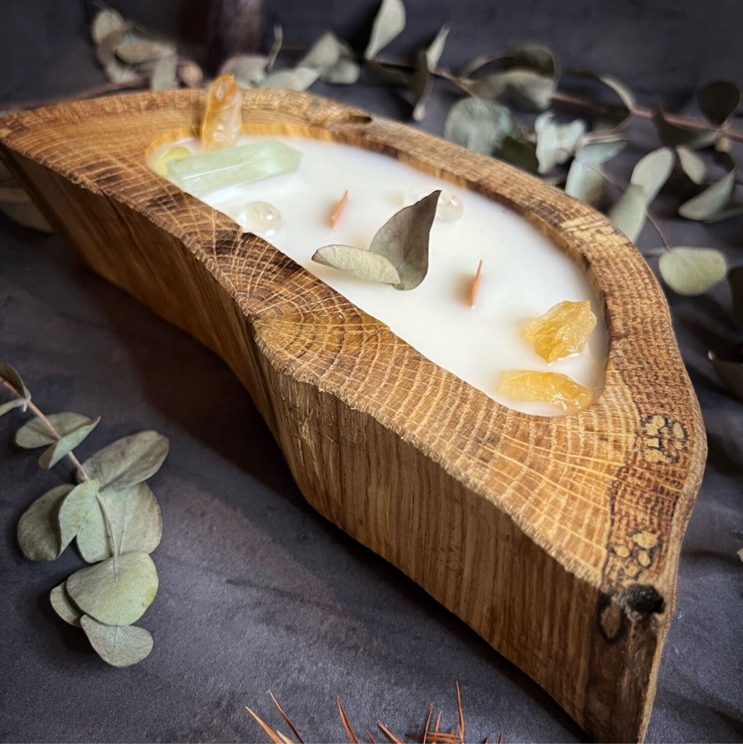 Свеча в дереве ароматическая – купить на Ярмарке Мастеров – RFS80RU ...