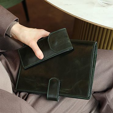 Сумки ручной работы. Ярмарка Мастеров - ручная работа Темно-зелёный блокнот ежедневник из кожи (от 3 ед.), кожаный ежедневни. Handmade.