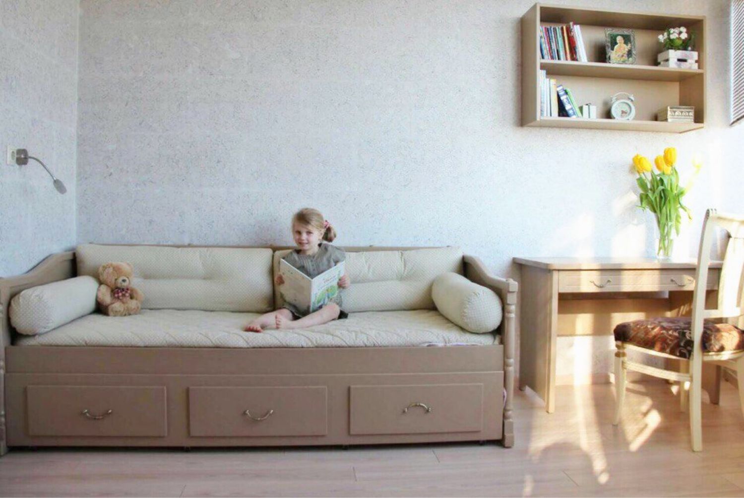 подушки на детскую диван кровать