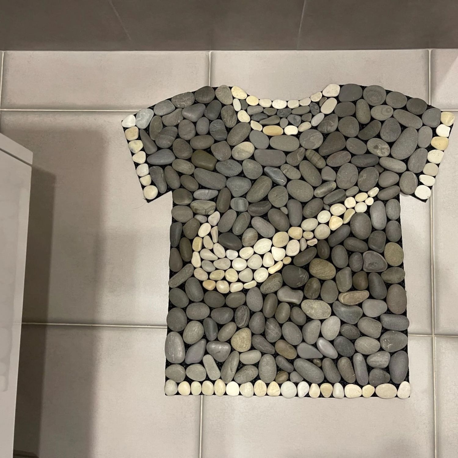 Коврик в ванную из морской гальки Футболка найк – купить онлайн на ...