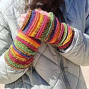 Женски перчатки ручной работы коричневого цвета