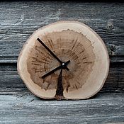 Для дома и интерьера handmade. Livemaster - original item Wall clock made of mountain ash. Handmade.