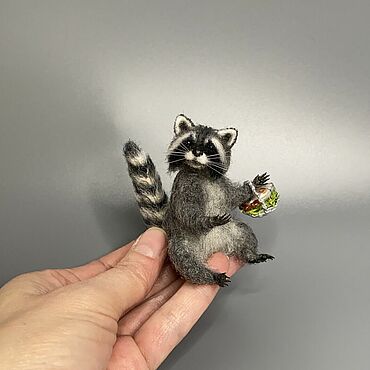 Куклы и игрушки ручной работы. Ярмарка Мастеров - ручная работа Енот. Handmade.