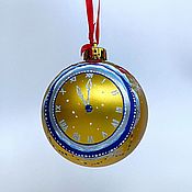 Сувениры и подарки handmade. Livemaster - original item The ball on the Christmas tree Clock is golden. Handmade.