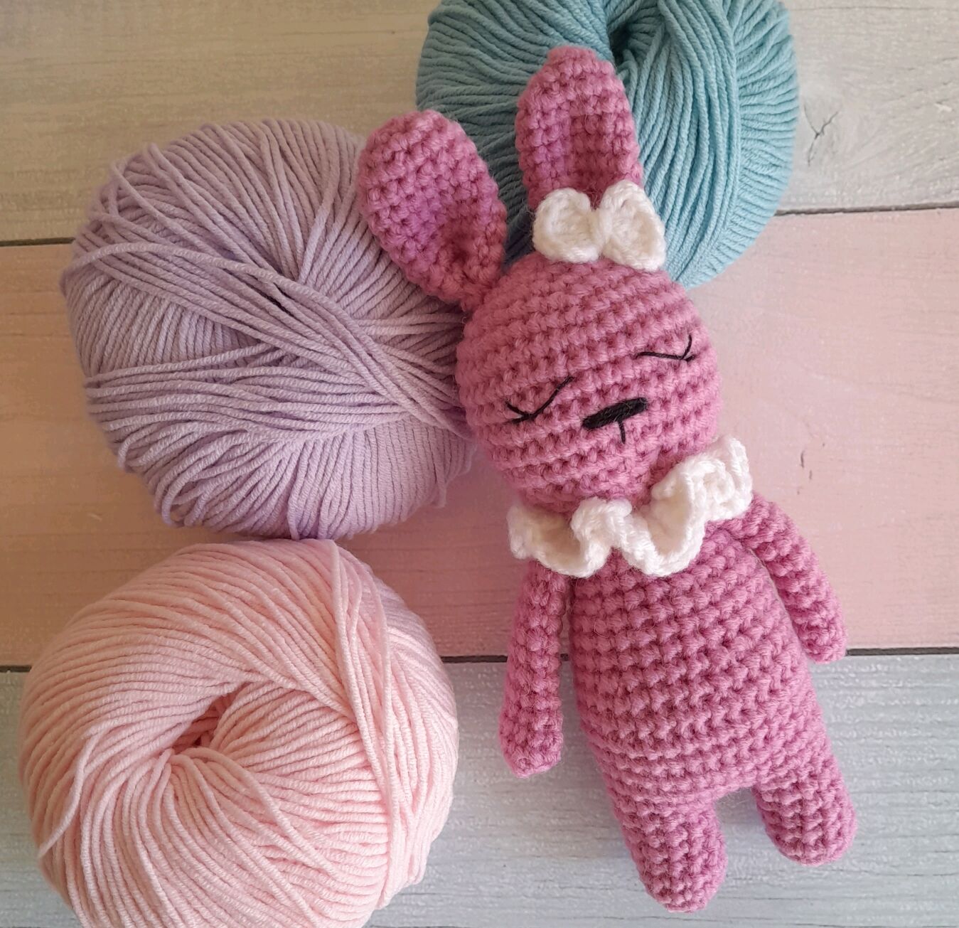 Вязаная игрушка Зайка в интернет-магазине Ярмарка Мастеров по цене 600 ...