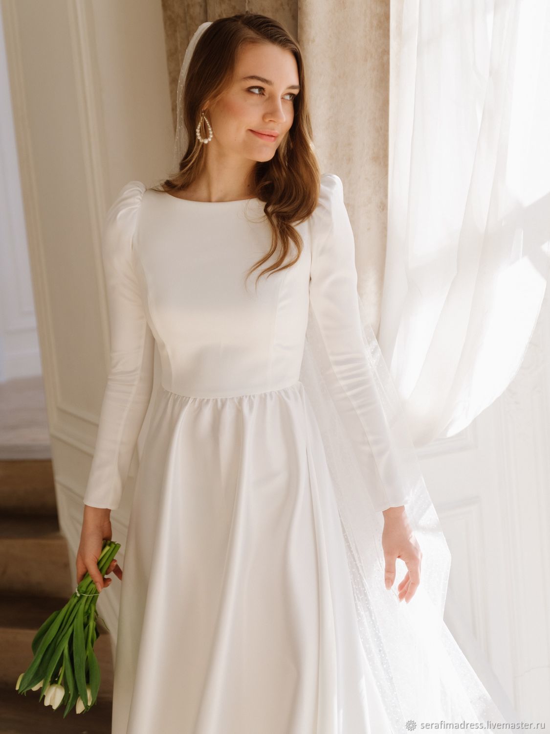 Белое венчальньное платье