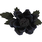 Брошь-булавка из натуральной кожи: роза Биатрис