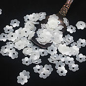 Материалы для творчества handmade. Livemaster - original item Sequins flowers 8 mm White matte 2 g. Handmade.