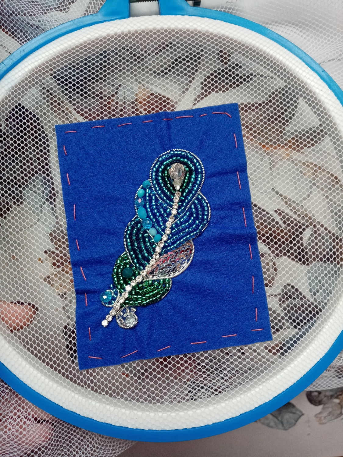 Брошь 
