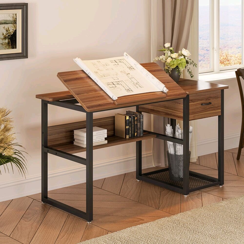 Общий вид стола Risko для творческой работы