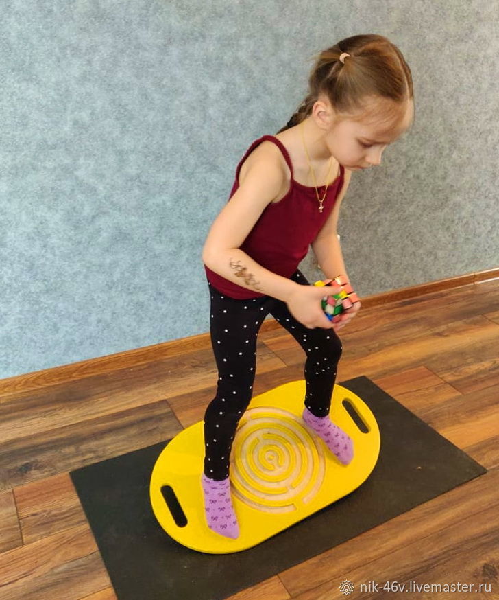 баланс борд balancer. координационная выносливость. балансировочная платформа bosu nexgen.