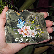 Сувениры и подарки handmade. Livemaster - original item Gift on March 8 Magnet stone Weeny bouquet Flowers. Handmade.