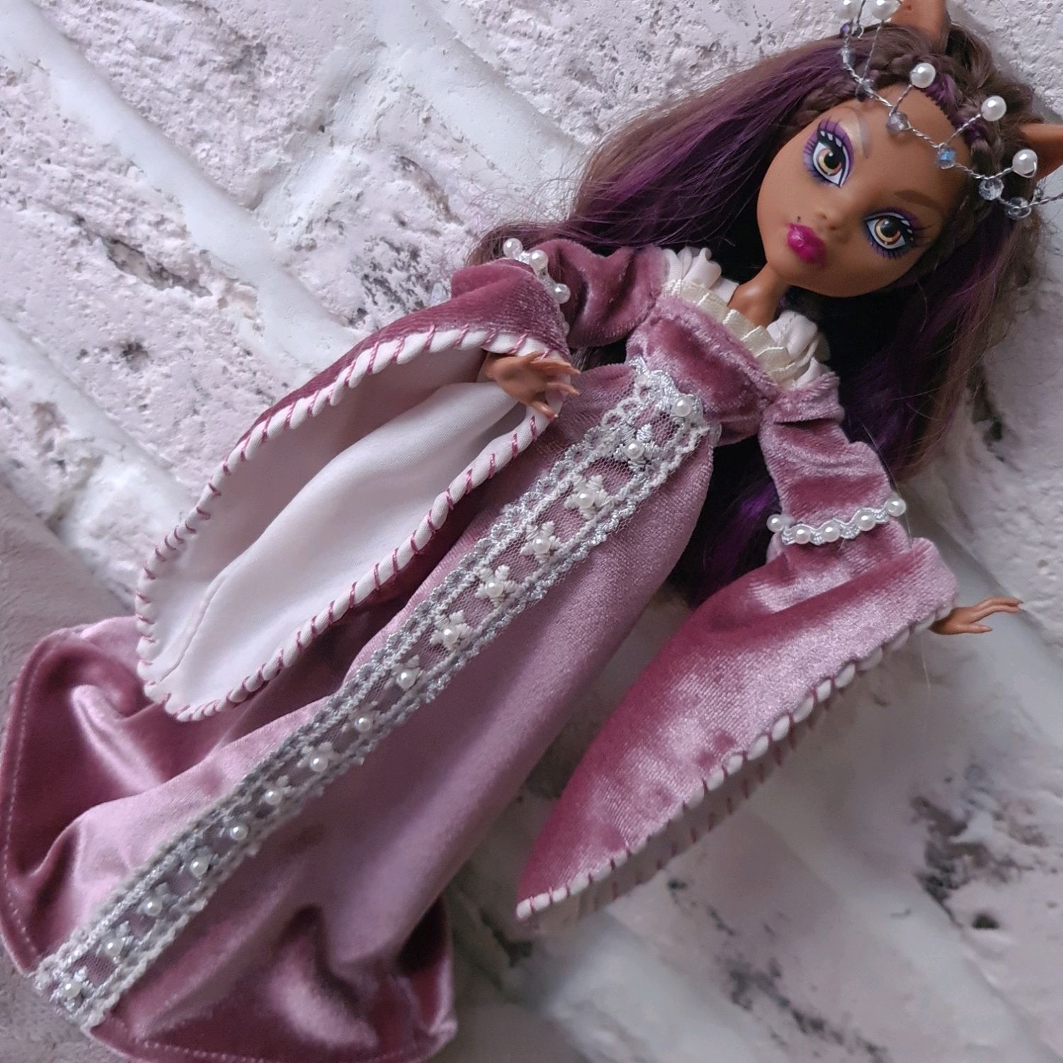 Платья для кукол Monster High