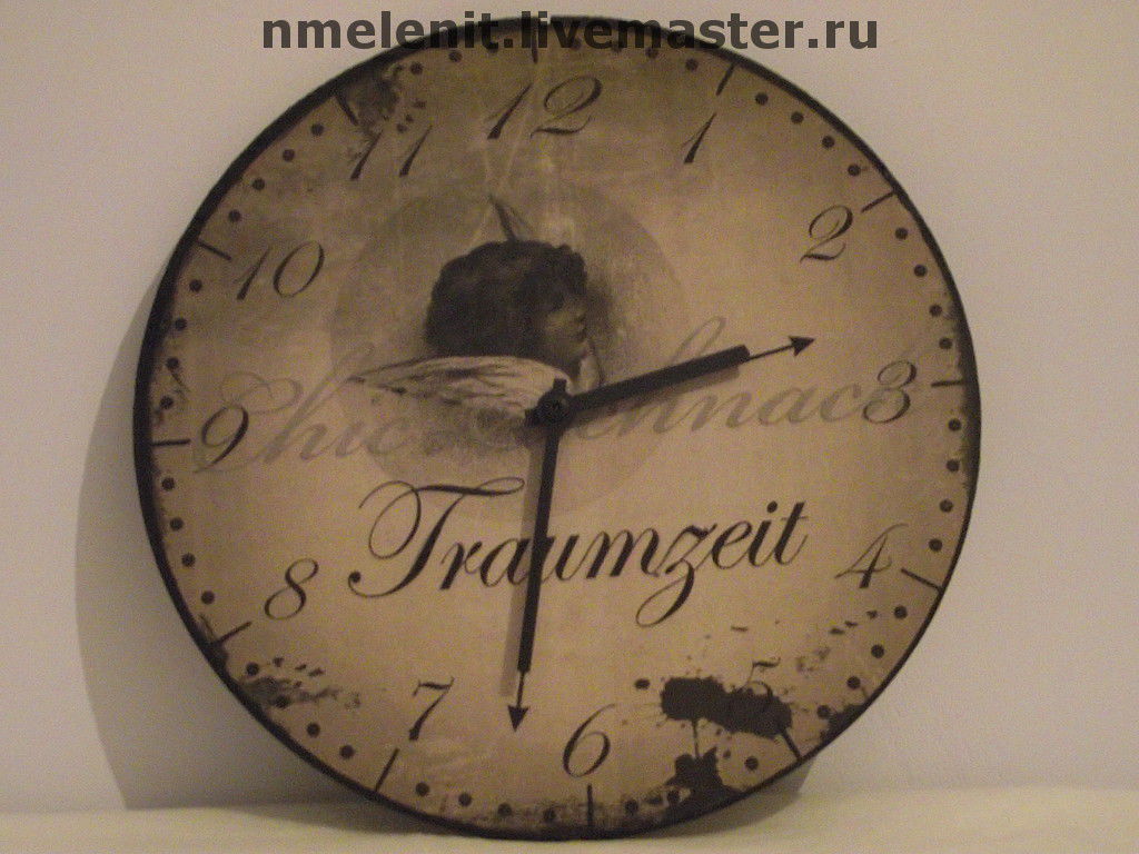 Ангельские часы 0110. Часы с ангелами. Часы Angelus старинные. Ангельские часы 1818 на часах. Знаки ангелов на часах.