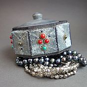 Для дома и интерьера handmade. Livemaster - original item Box OF NORTHERN BERRIES beads, coral, malachite, pyrite, wood. Handmade.