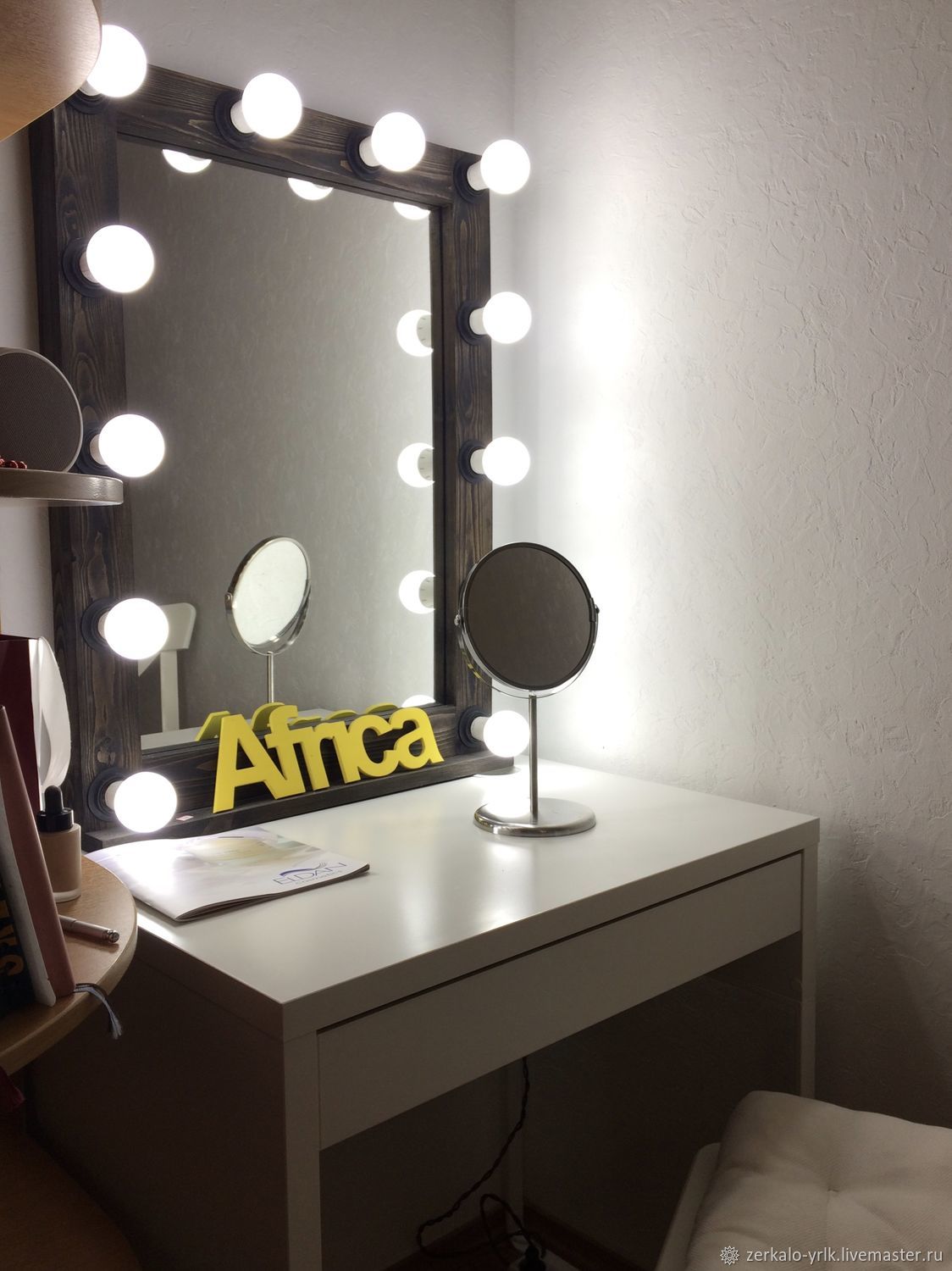 Икеа зеркало с лампочками для макияжа