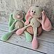 Пара вязаных игрушек - кролики, подарок на день рождения. Амигуруми куклы и игрушки. МЭРИДЖЕЙН. Ярмарка Мастеров.  Фото №8