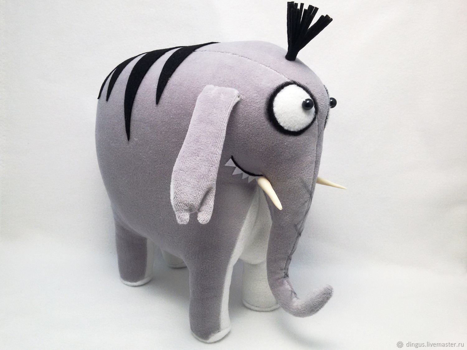 Слон редкий полосатый игрушка