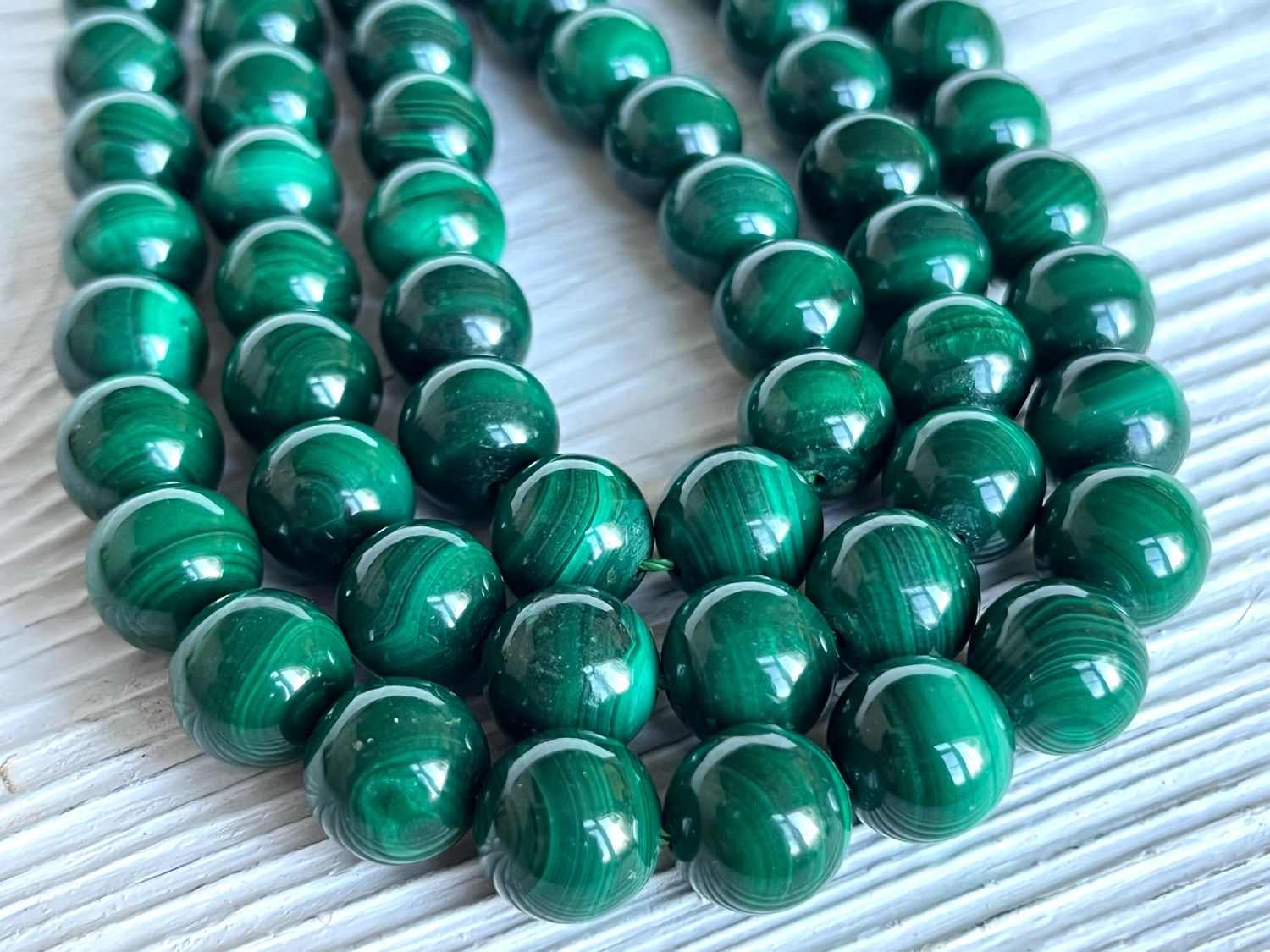 Малахит натуральный бусины 10 мм купить в интернет-магазине Ярмарка ...