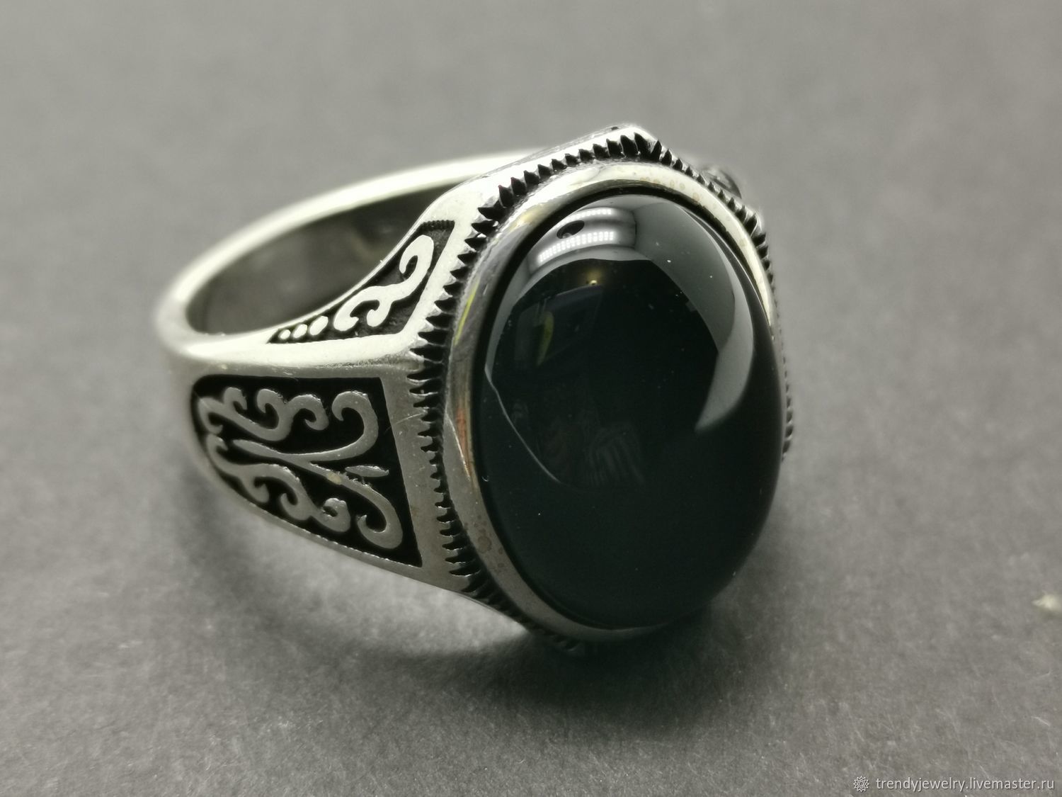 Мужской перстень с агатом серебро