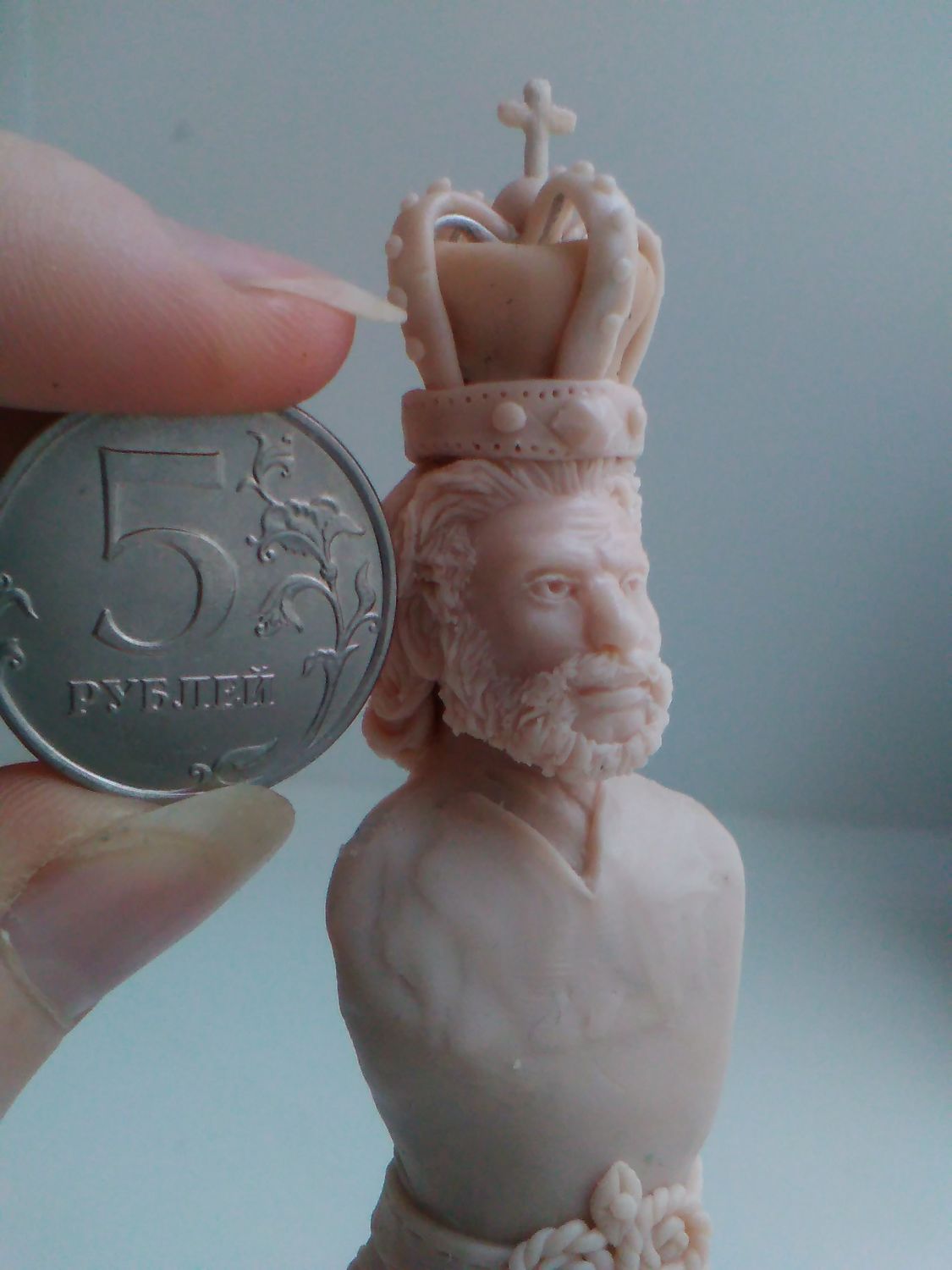 Если я не рисую, то нет, не отдыхаю, а леплю)