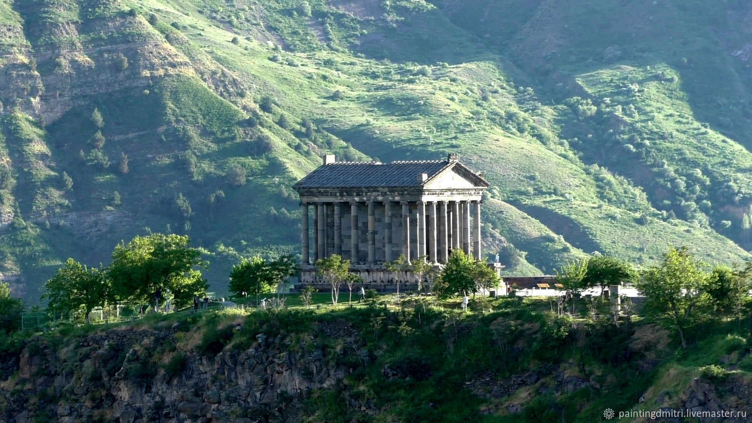 храм гарни в армении