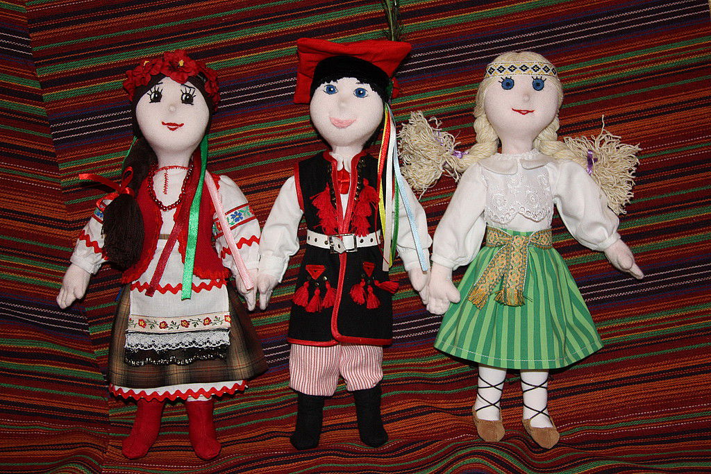 Национальные костюмы для кукол своими руками