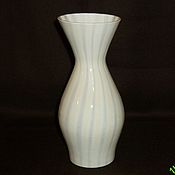 Винтаж handmade. Livemaster - original item Flower vase 18,5 cm. ZINC SULFIDE glass. Plant Red May. Handmade.
