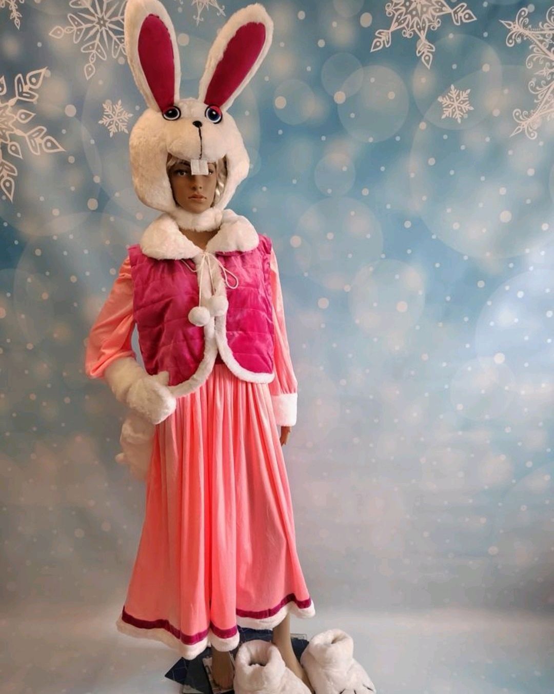 Ростовые куклы зайцев и кроликов | купить костюм на праздник