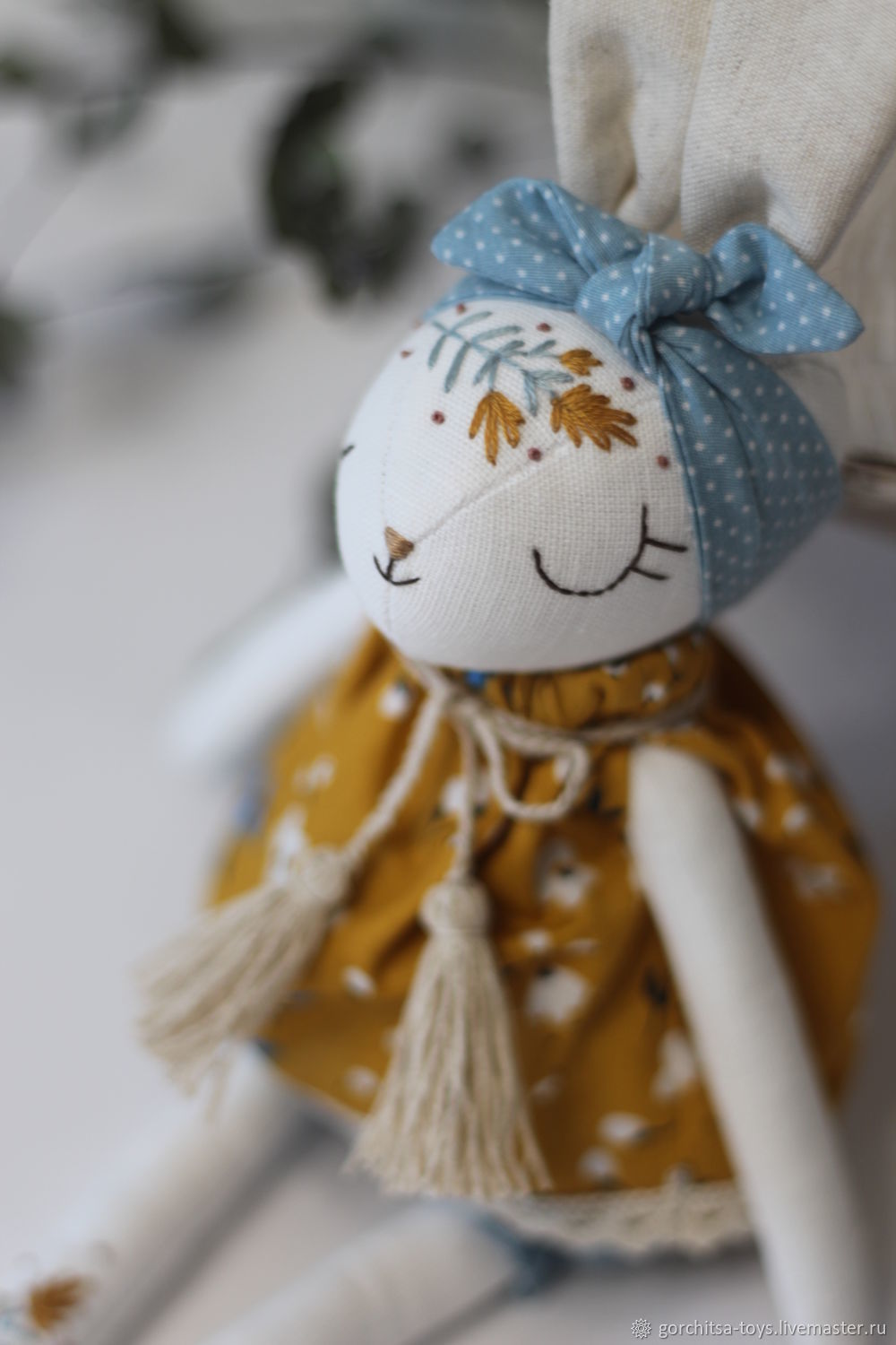  Зайчик белый с вышивкой в горчичном платье, Мягкие игрушки, Орел,  Фото №1