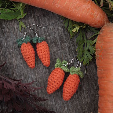 “Листики” из моркови для украшения консервации