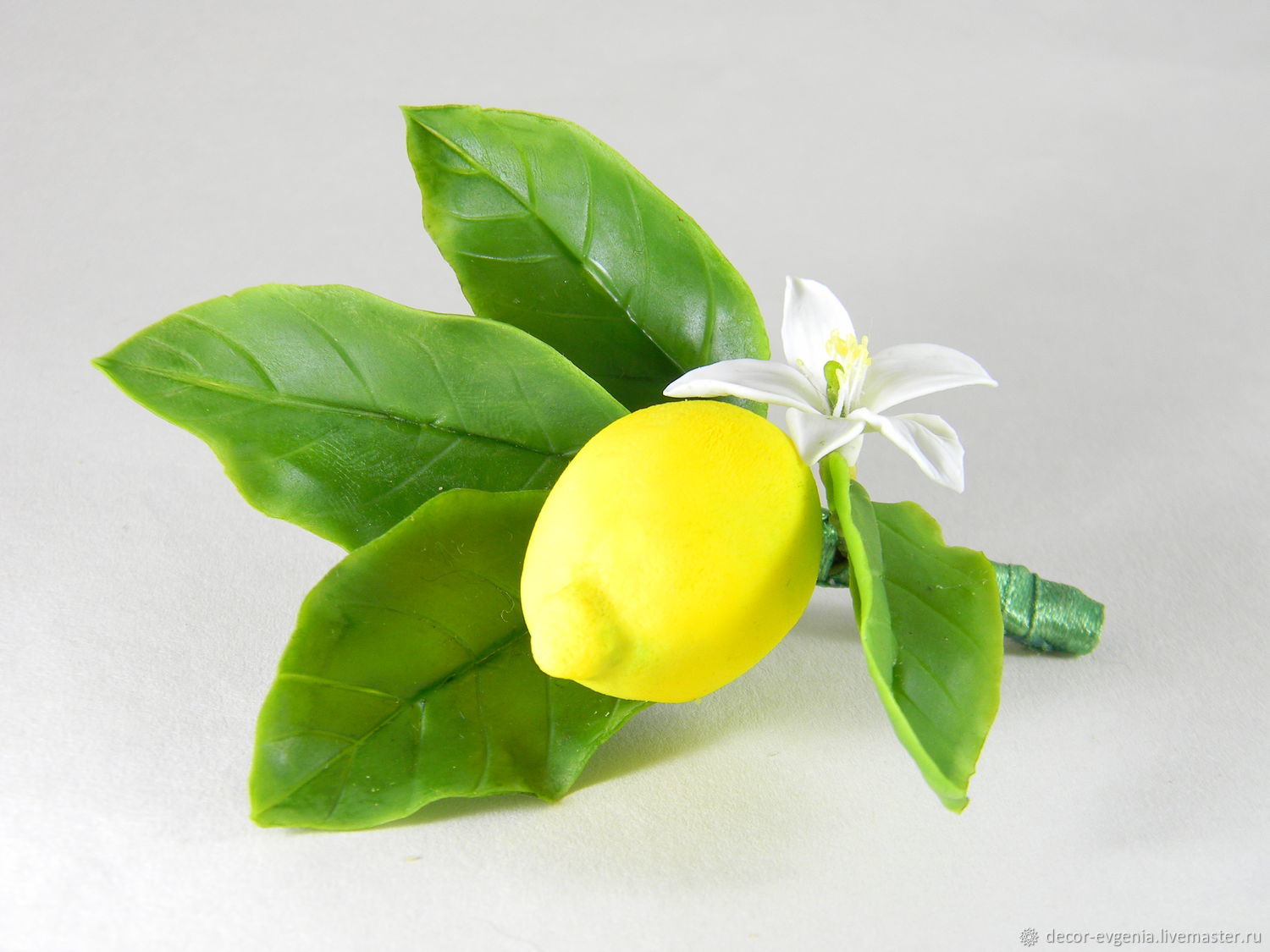 Цветы Лимонов