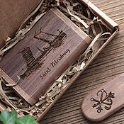 Сувениры и подарки handmade. Livemaster - original item Gift wooden flash drive 32 GB with symbols of St. Petersburg. Handmade.