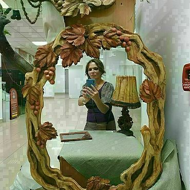 Для дома и интерьера ручной работы. Ярмарка Мастеров - ручная работа Зеркало с  виноградом - резьба по дереву. Handmade.