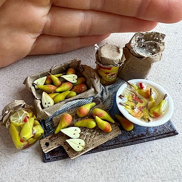 Куклы и игрушки ручной работы. Ярмарка Мастеров - ручная работа Кукольная миниатюра ,набор грушевый. Handmade.