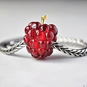 Украшения ручной работы. Ярмарка Мастеров - ручная работа Charm pendant for a Raspberry bracelet with a tail. Handmade.