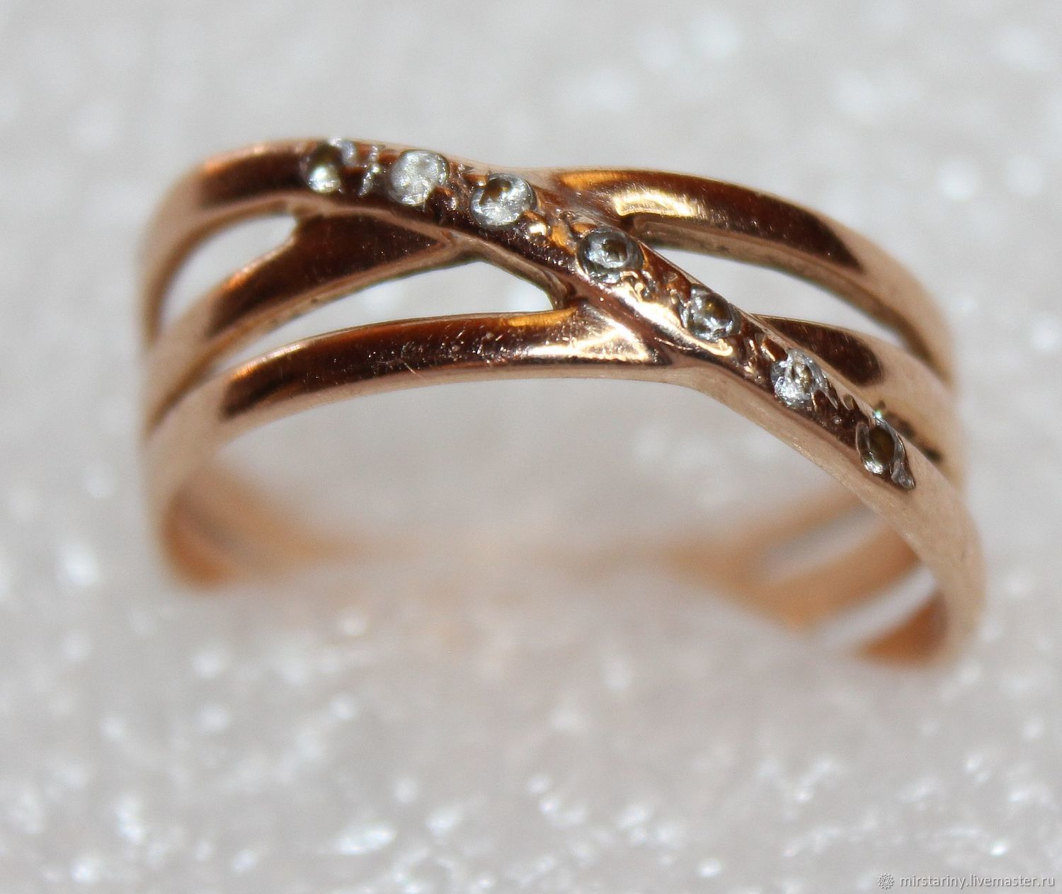 Золотое кольцо без камней фото