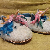 Обувь ручной работы. Ярмарка Мастеров - ручная работа Slippers felted rainbow unicorn. Handmade.