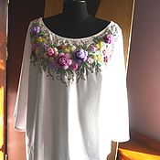 Dress with manual volume embroidery