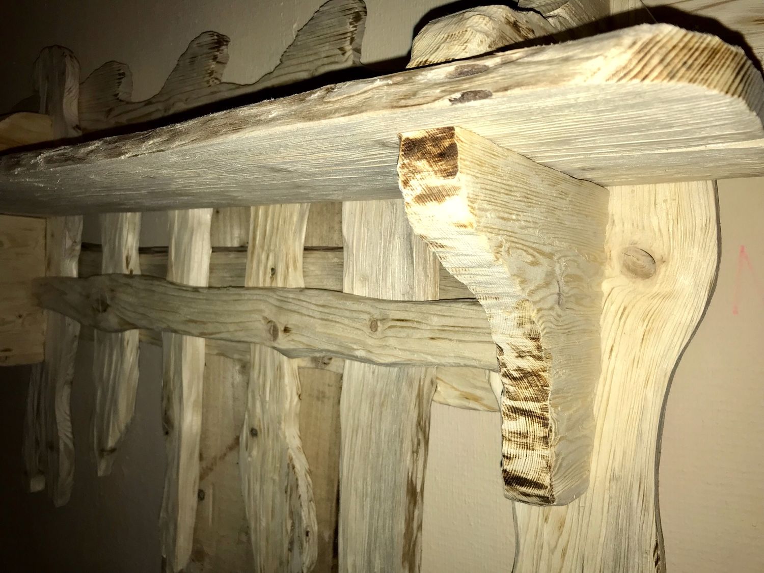 напольная вешалка своими руками из дерева под старину