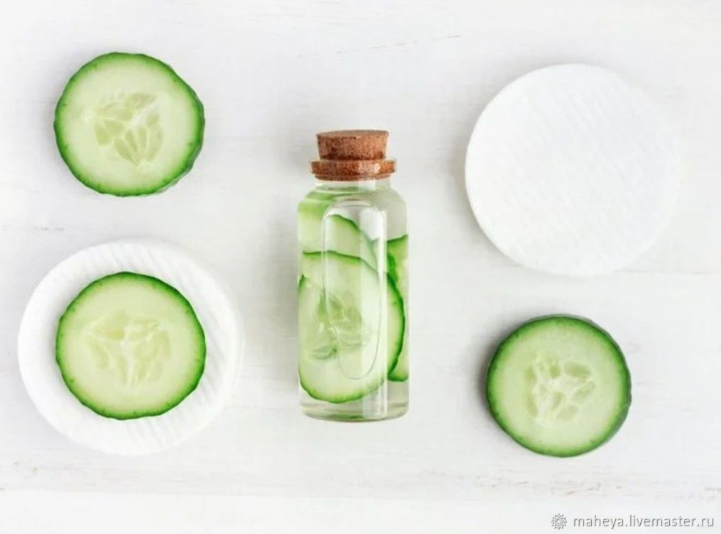 Cucumber extract. Cucumber косметика. огуречное молочко для лица. косметика на букву м огуречная. маска для волос в зеленой бутылке.