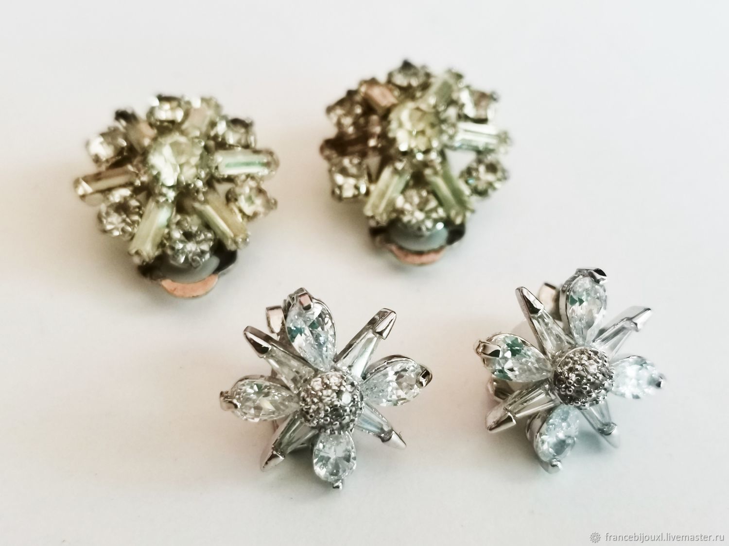 Vintage avon snowflake earrings