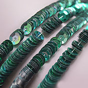 Пришивные кристаллы Swarovski 6 мм. Emerald