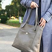 Сумки и аксессуары handmade. Livemaster - original item Large bag made of genuine leather color gray with removable handles. Handmade.