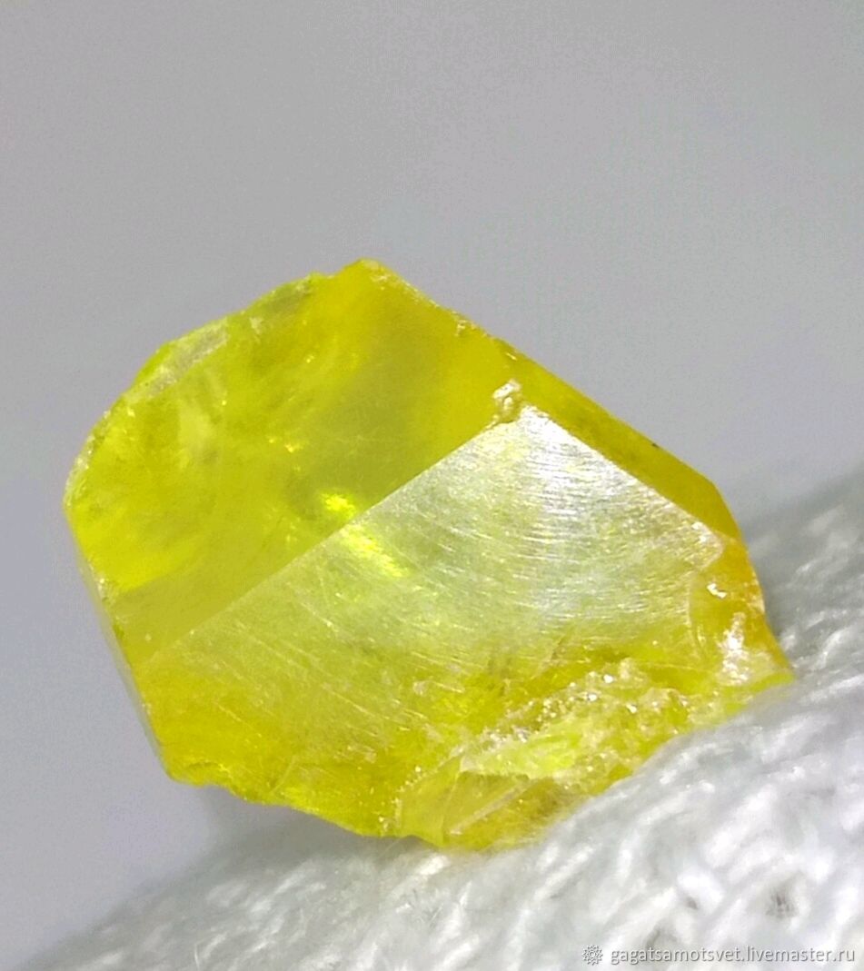Native sulfur (fragments with facets), Vodino (Sr. Volga region), Russia, Minerals, St. Petersburg,  Фото №1