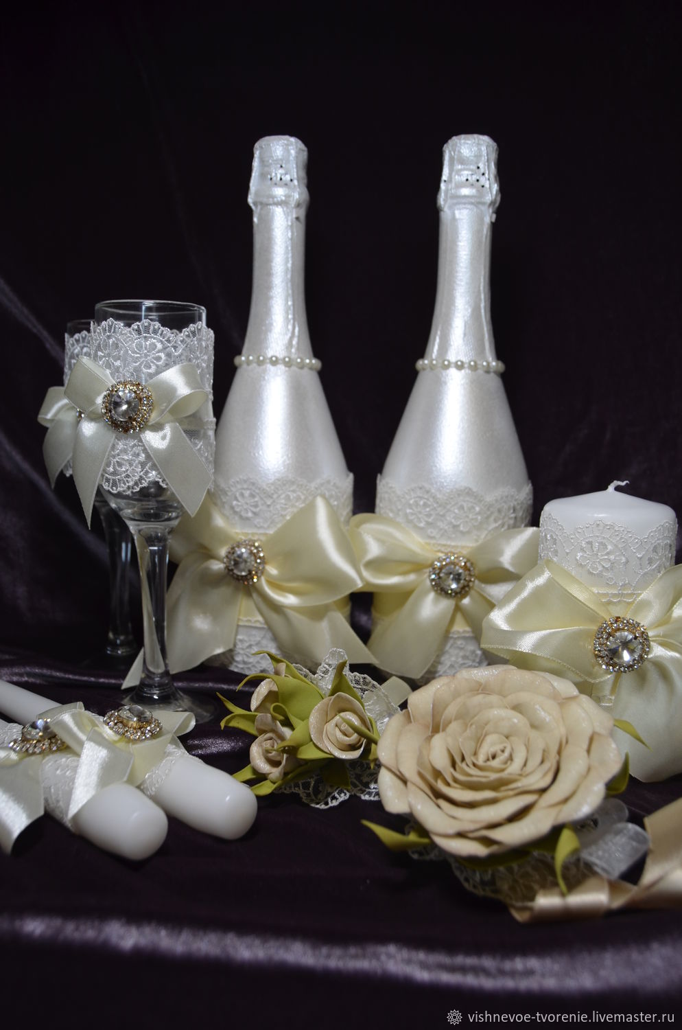 Свадебные бокалы свечи бутылка